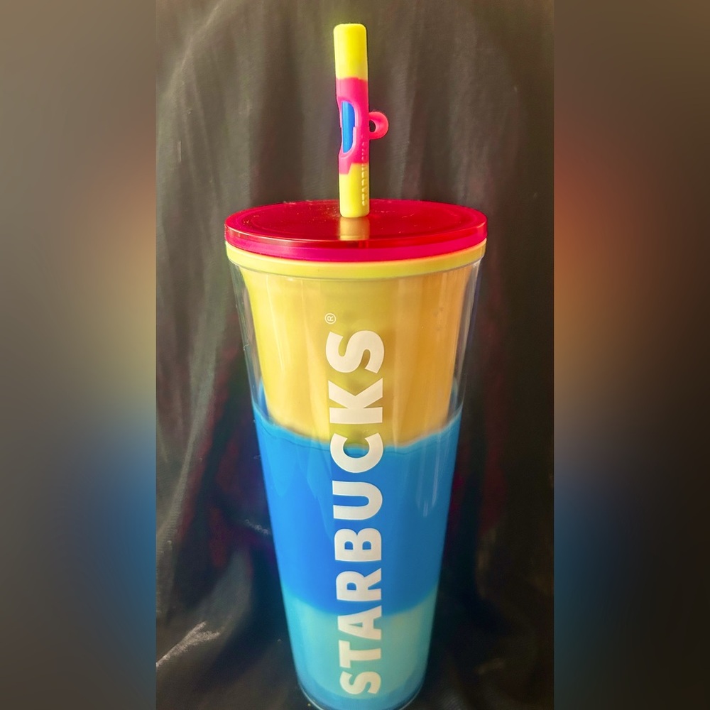 Starbucks Color changing cold cup .